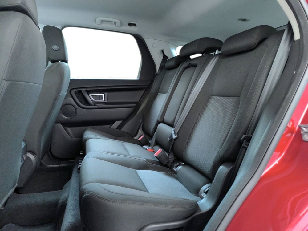 Land Rover Discovery Sport usata a Udine (9)