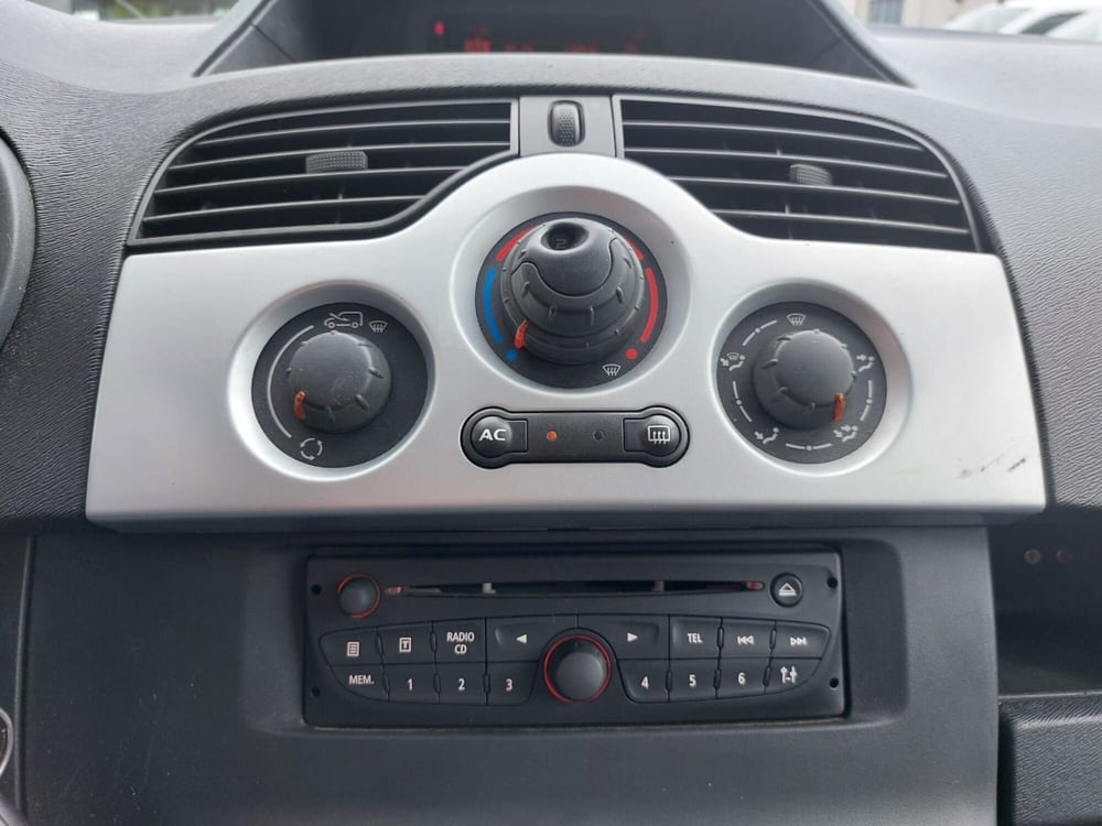 Renault Kangoo usata a Pavia (5)