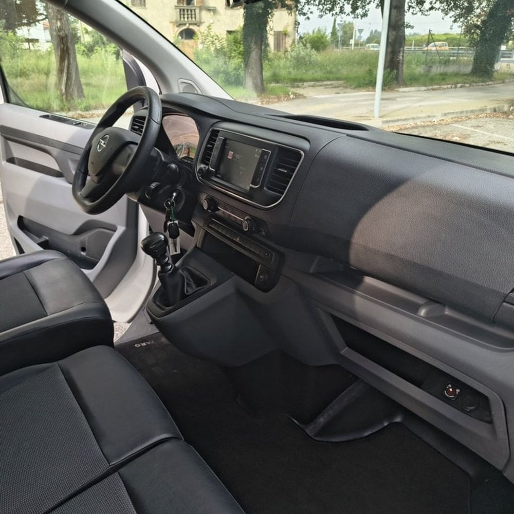 Opel Vivaro Furgone usata a Padova (11)