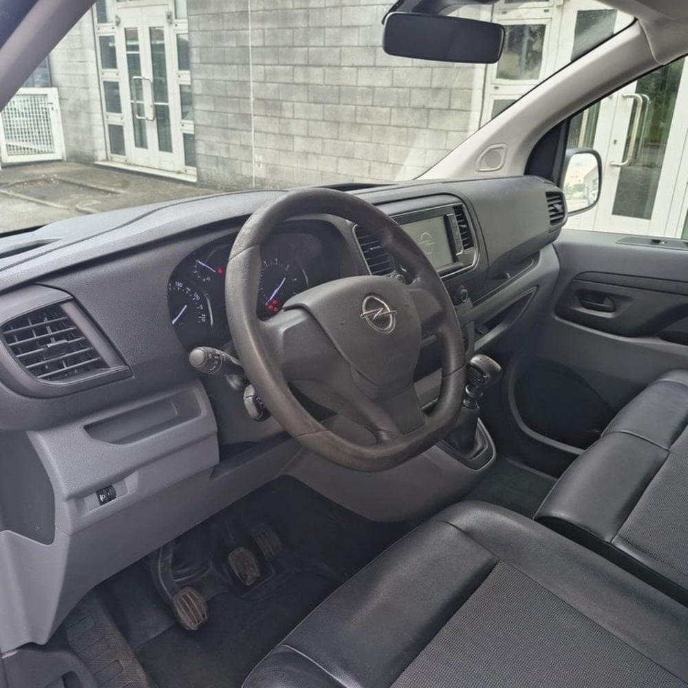 Opel Vivaro Furgone usata a Padova (9)