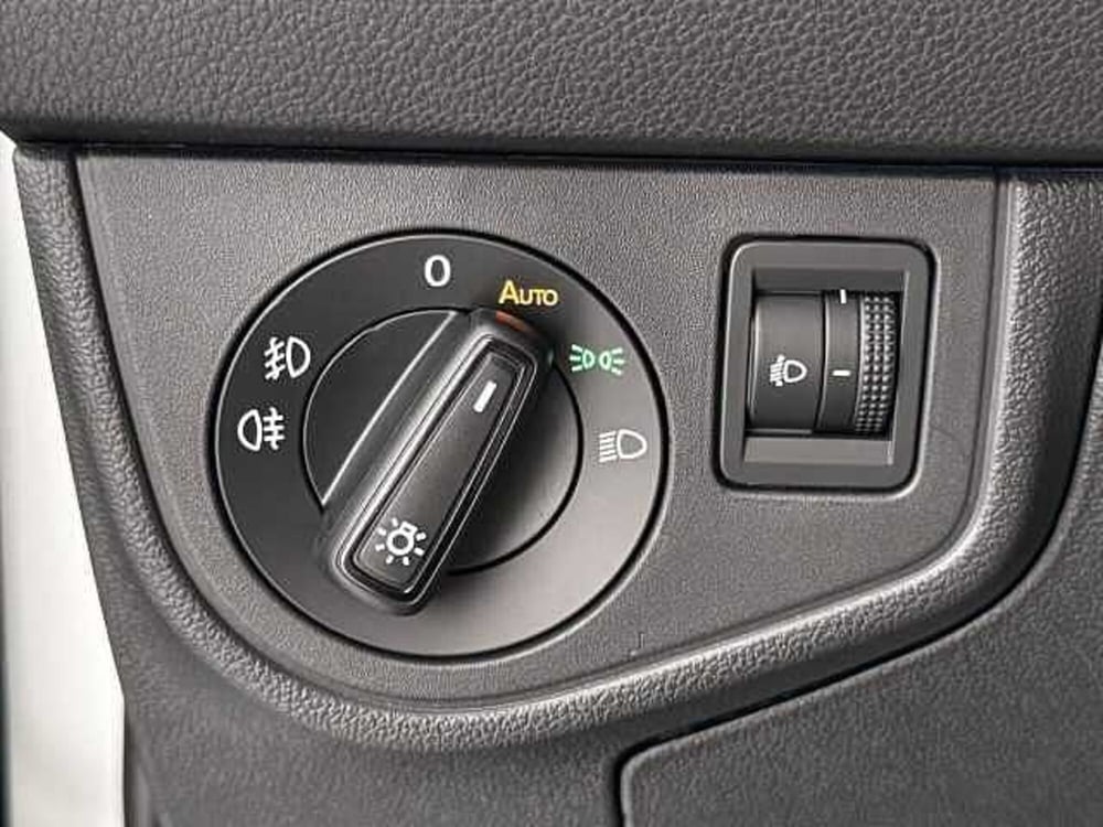 Volkswagen Polo nuova a Vicenza (12)