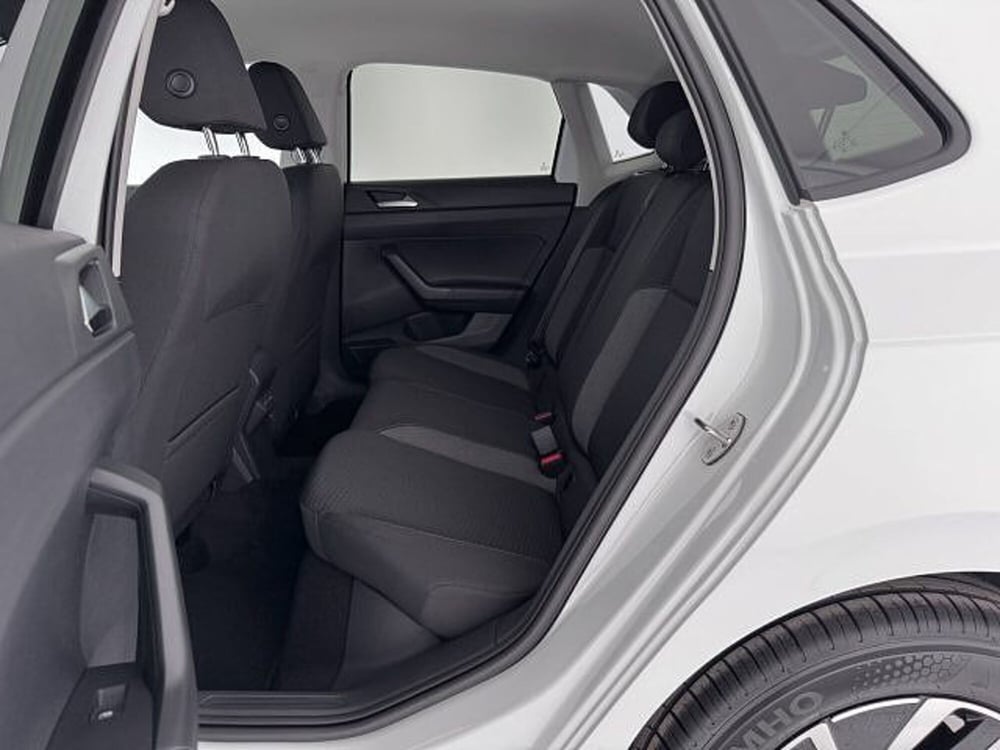 Volkswagen Polo nuova a Vicenza (9)