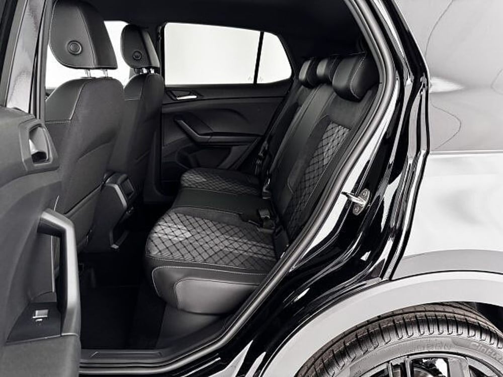 Volkswagen T-Cross nuova a Vicenza (10)