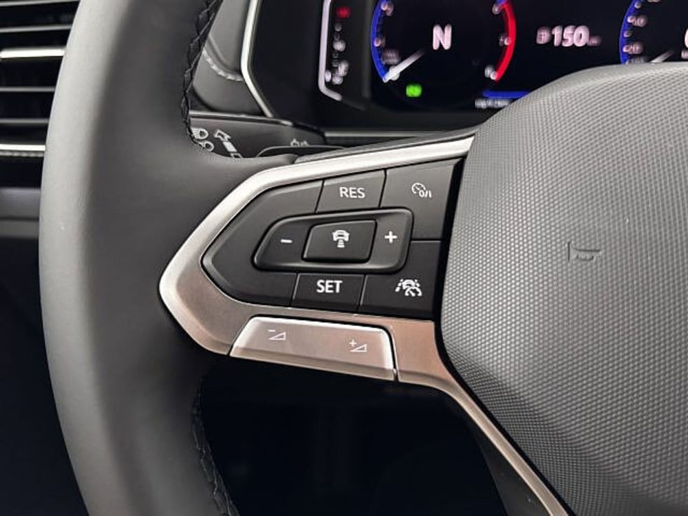 Volkswagen T-Cross nuova a Vicenza (18)