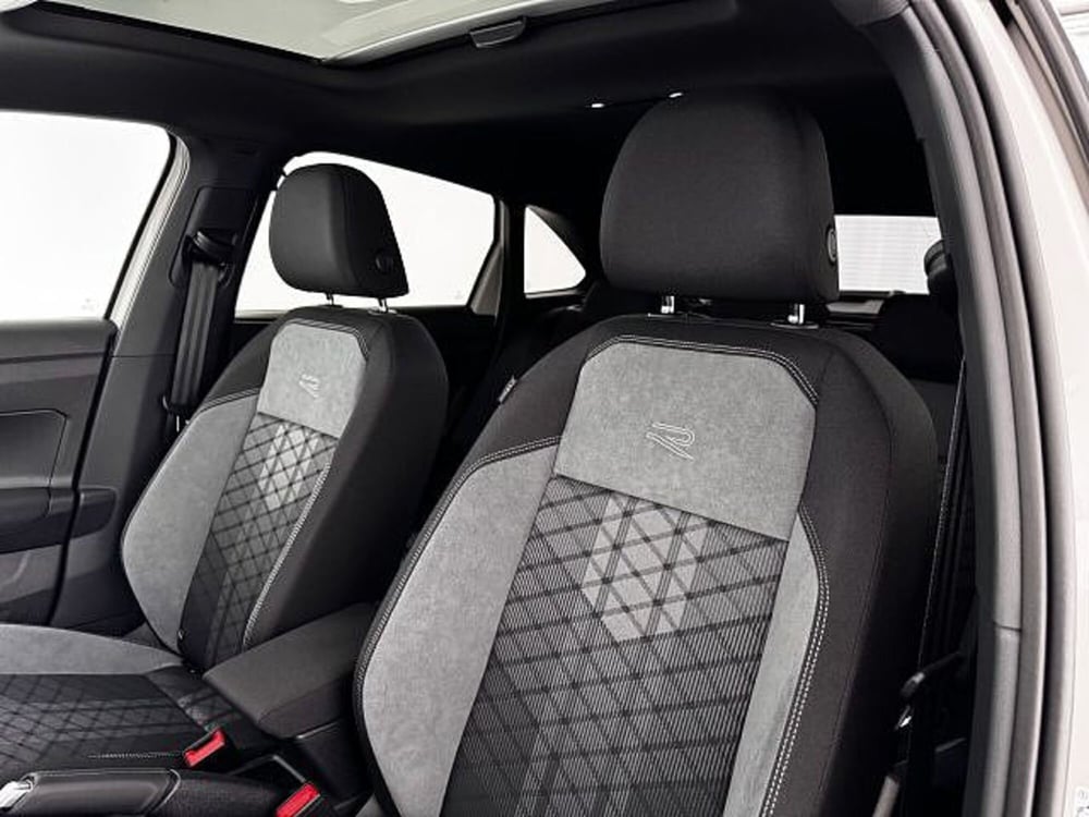 Volkswagen Taigo nuova a Vicenza (9)
