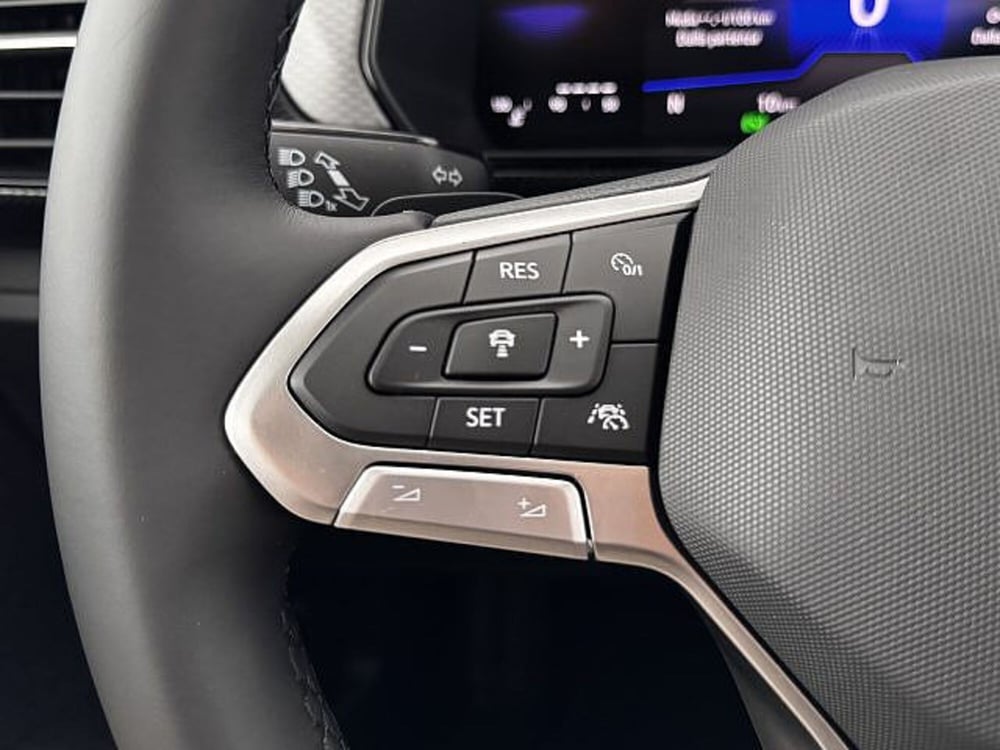 Volkswagen T-Cross nuova a Vicenza (18)