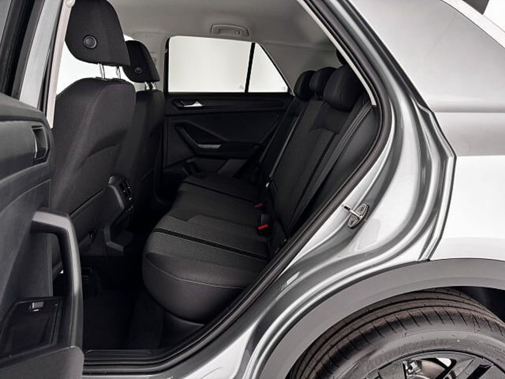 Volkswagen T-Roc nuova a Vicenza (9)