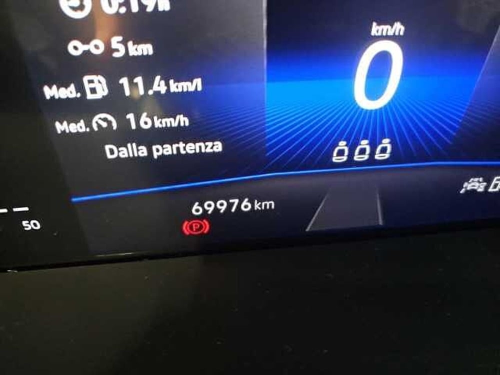 Volkswagen T-Roc usata a Lecco (16)