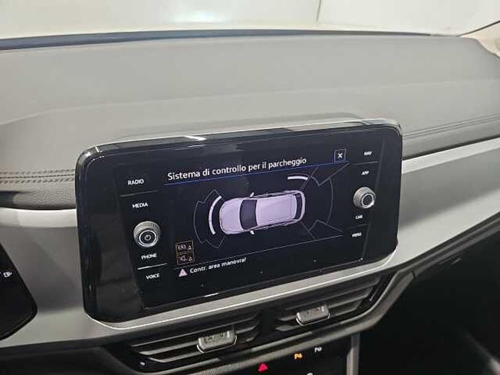 Volkswagen T-Roc usata a Lecco (18)