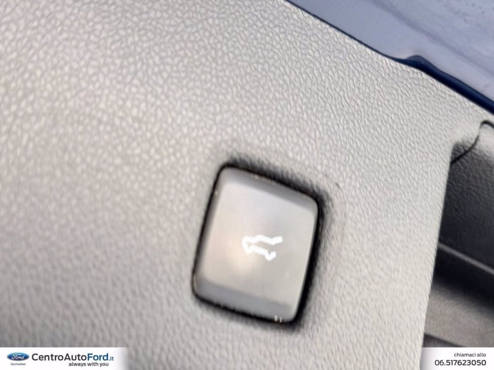 Ford Kuga usata a Roma (12)
