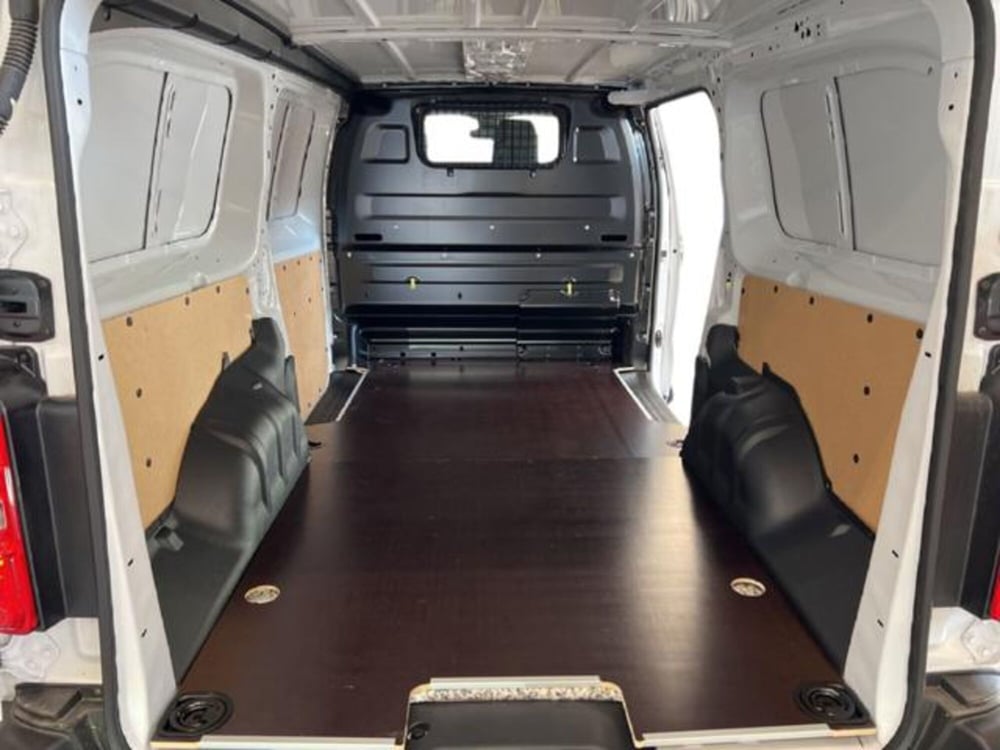 Toyota Proace nuova a Vercelli (10)