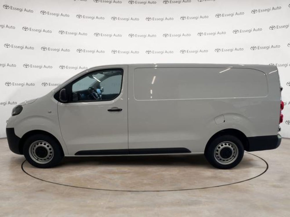 Toyota Proace nuova a Vercelli (2)