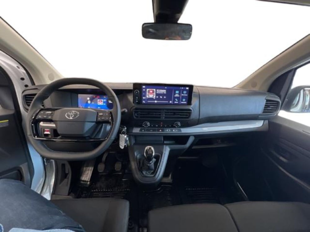 Toyota Proace nuova a Vercelli (8)