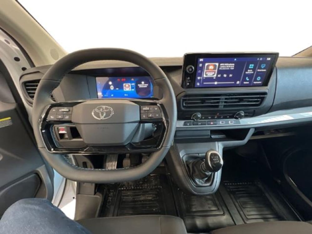 Toyota Proace nuova a Vercelli (9)