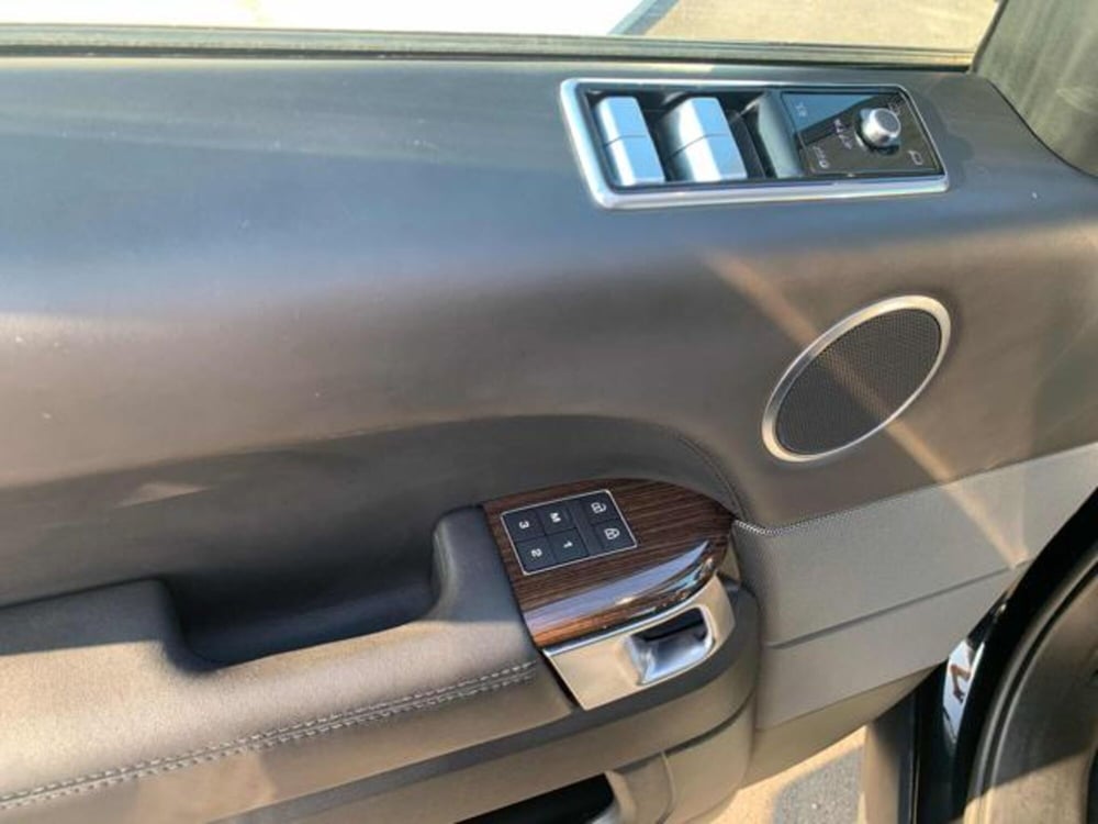 Land Rover Range Rover Sport usata a Lucca (13)