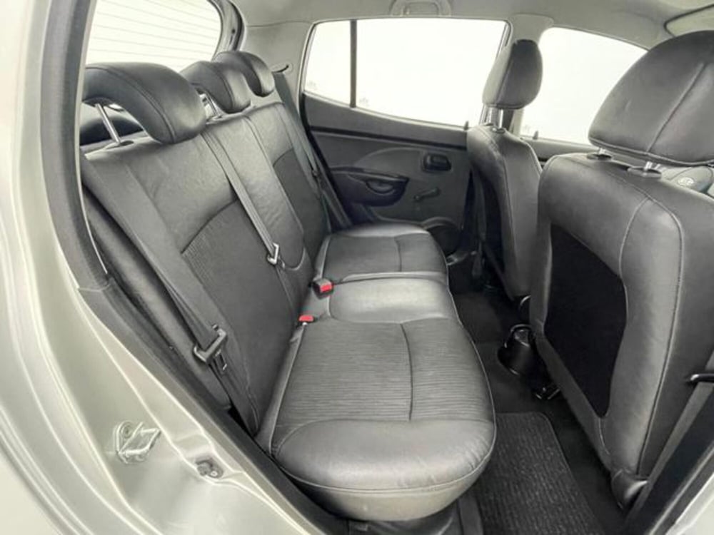 Kia Picanto usata a Como (5)