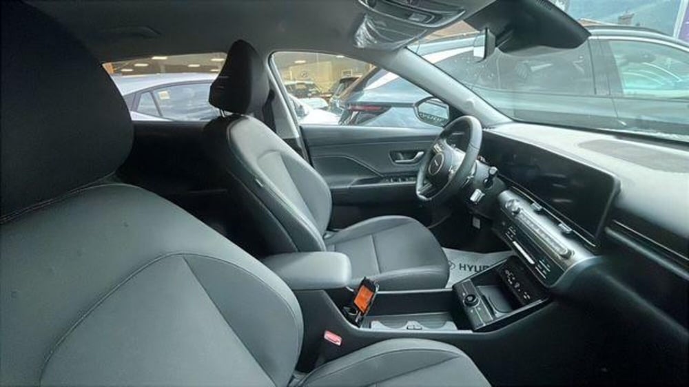 Hyundai Kona nuova a Verbano Cusio Ossola (4)