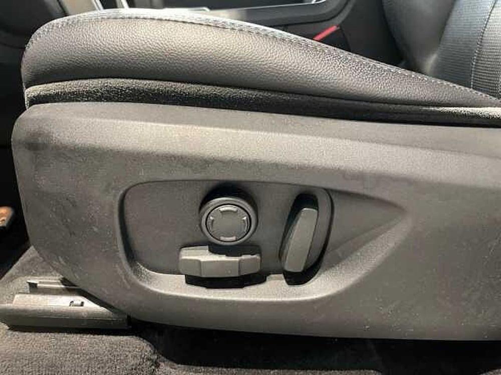Land Rover Discovery Sport usata a Ravenna (15)