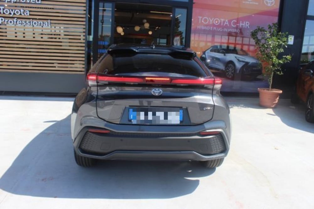 Toyota Toyota C-HR nuova a Roma (4)