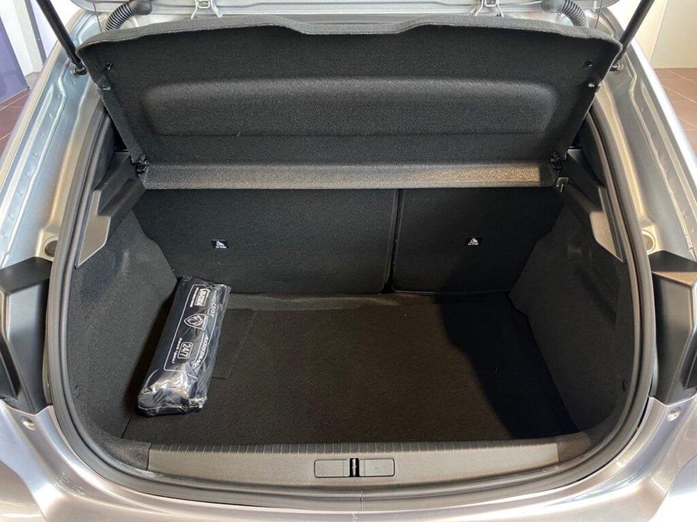 Peugeot 208 nuova a Torino (9)