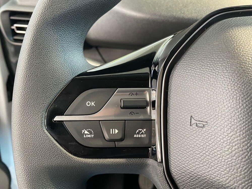 Peugeot Partner Furgone nuova a Torino (11)