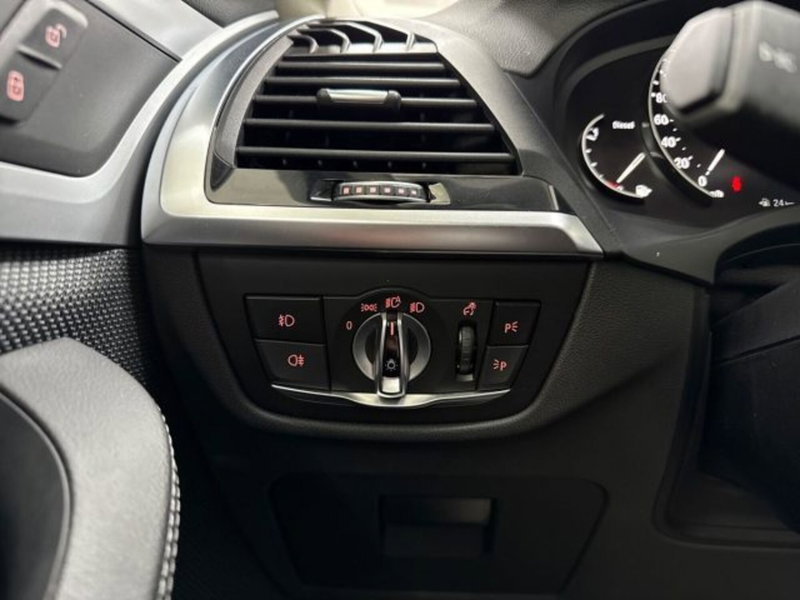 BMW X4 usata a Catania (20)