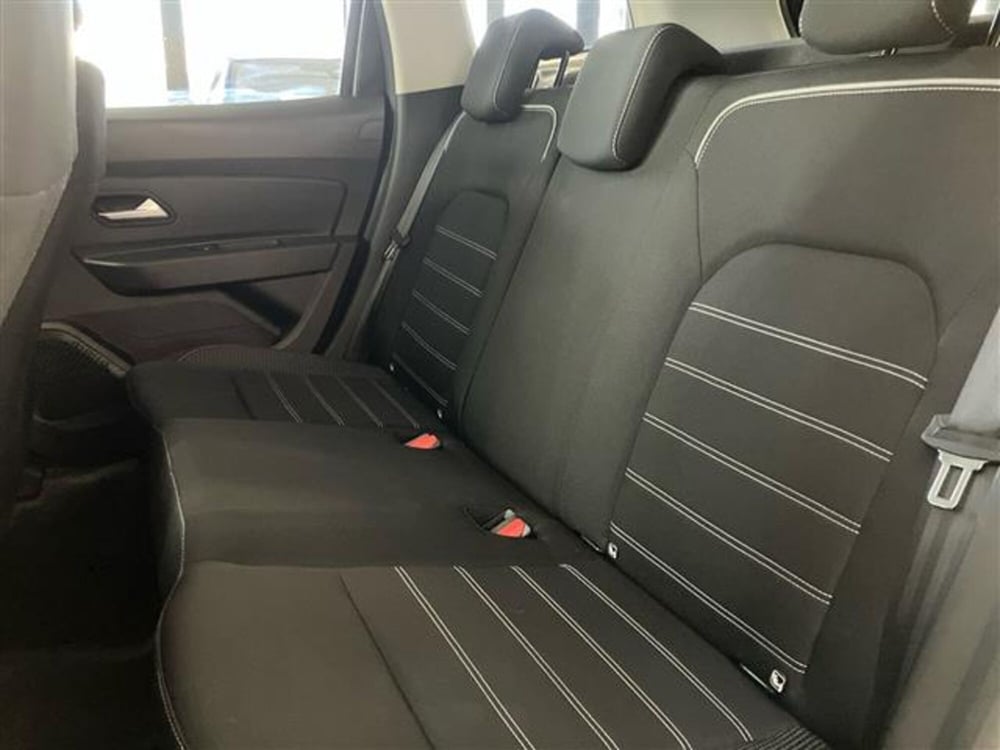 Dacia Duster usata a Como (12)