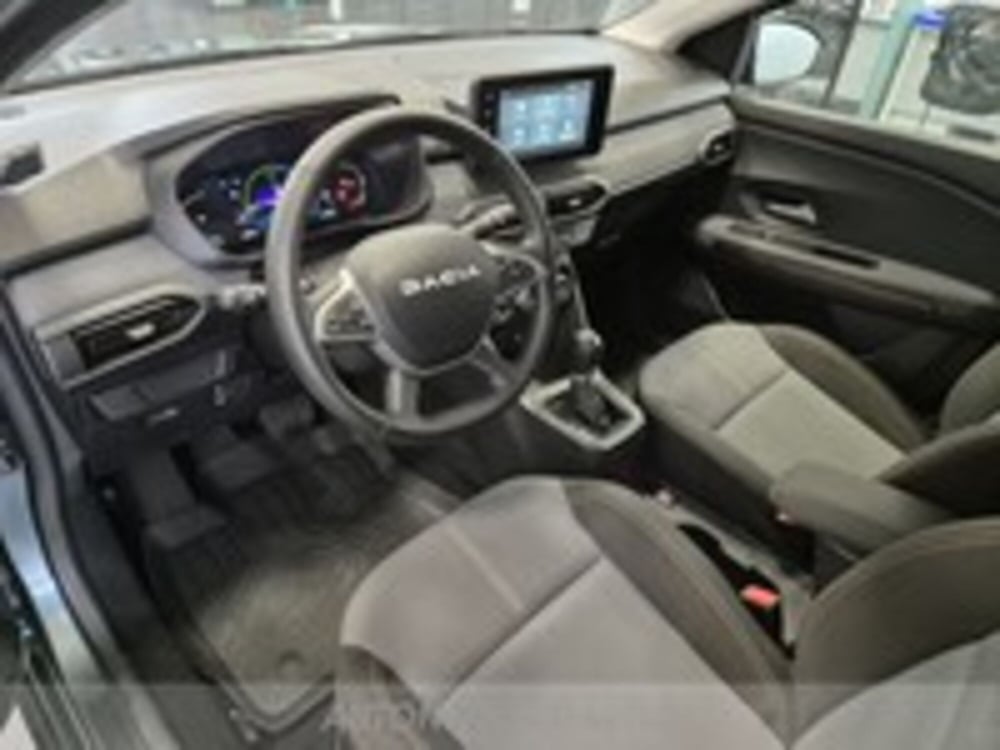 Dacia Jogger usata a Udine (7)