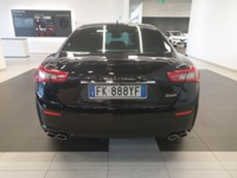 Maserati Ghibli usata a Udine (5)
