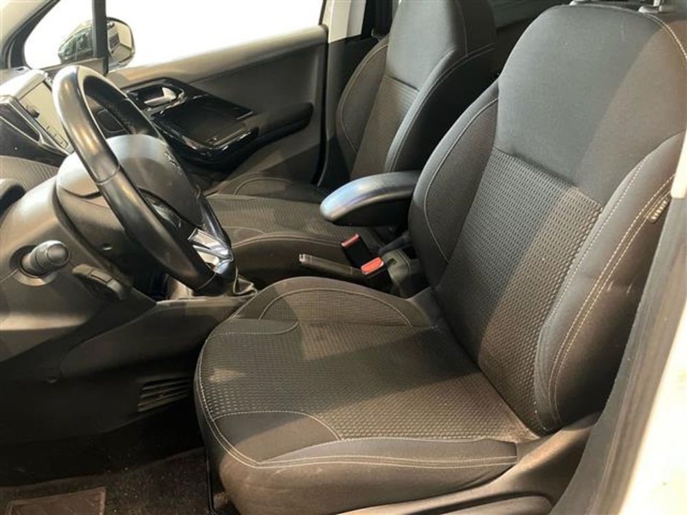 Peugeot 208 usata a Como (10)