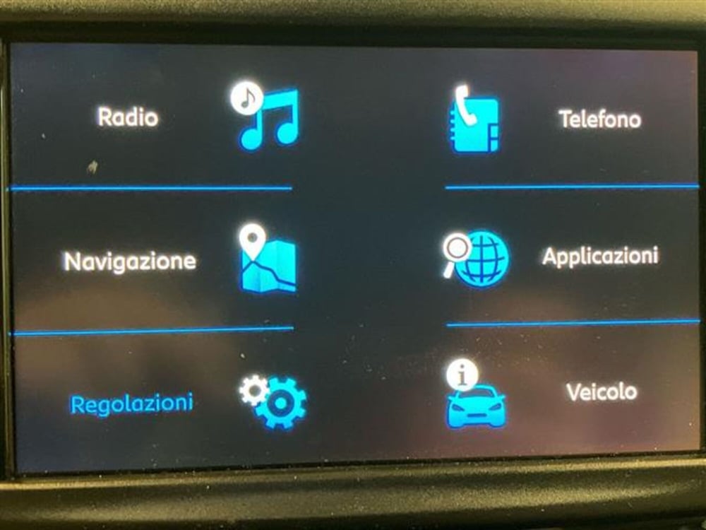 Peugeot 208 usata a Como (13)