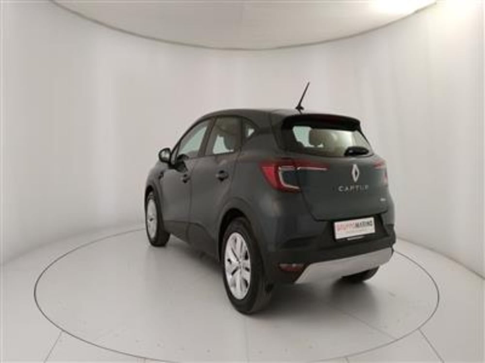 Renault Captur usata a Bari (5)