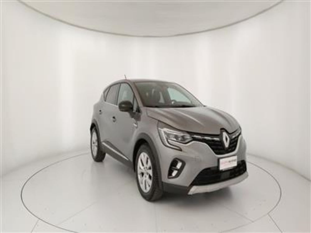 Renault Captur usata a Bari (11)