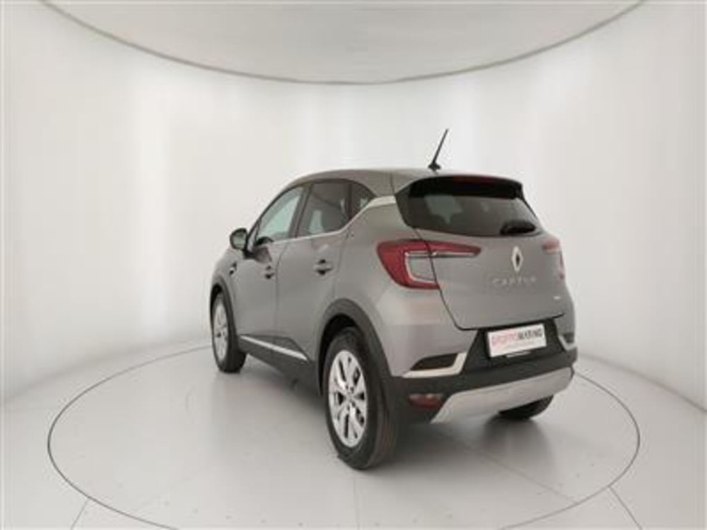 Renault Captur usata a Bari (5)