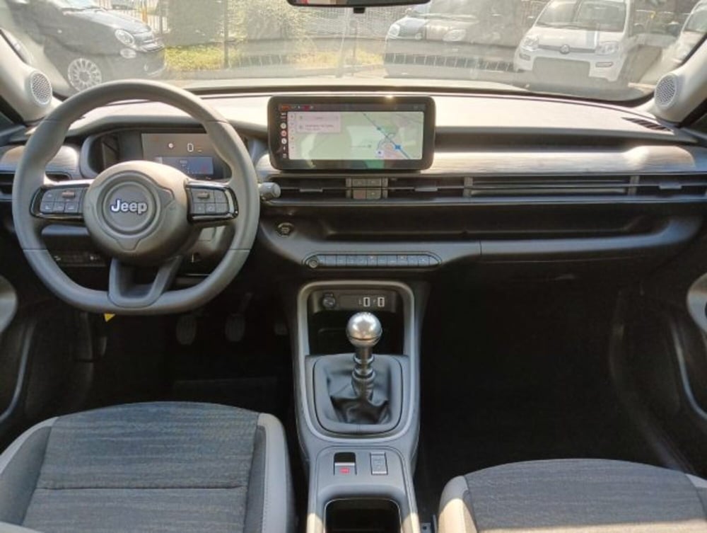 Jeep Avenger nuova a Brescia (10)
