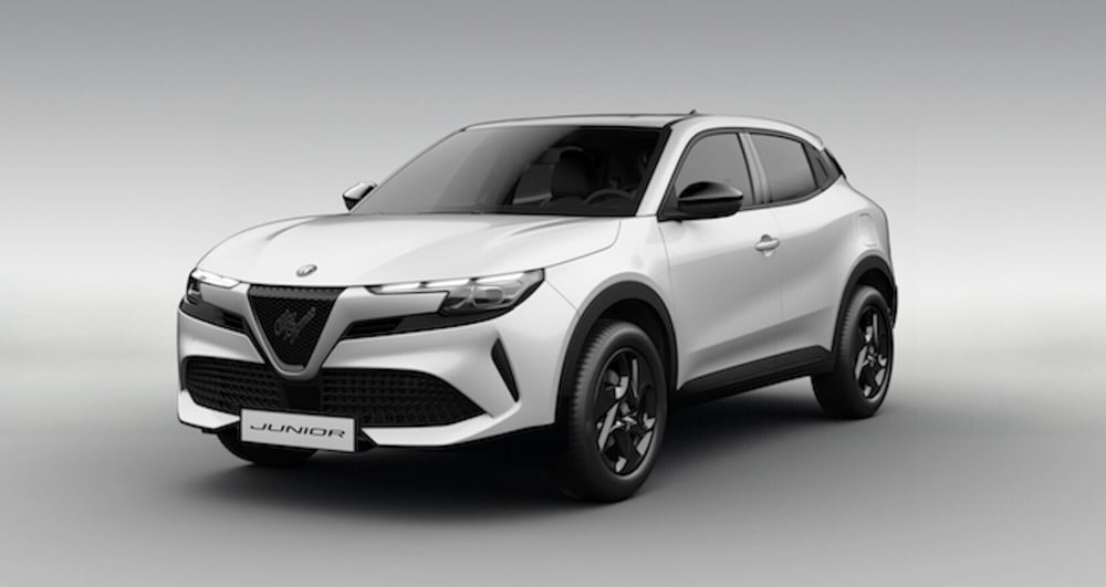 Alfa Romeo Junior nuova a Bari (12)