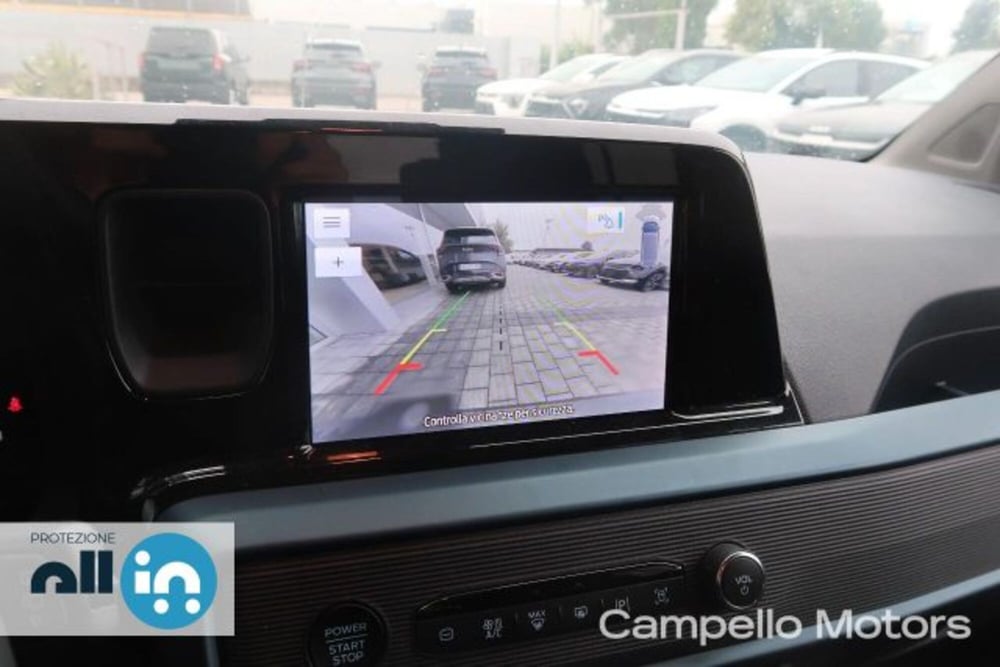 Ford Tourneo Courier usata a Venezia (11)