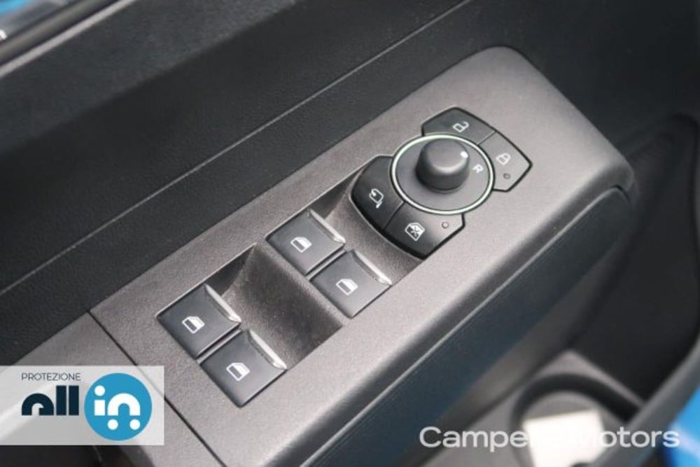 Ford Tourneo Courier usata a Venezia (17)