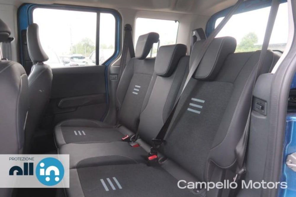 Ford Tourneo Courier usata a Venezia (6)