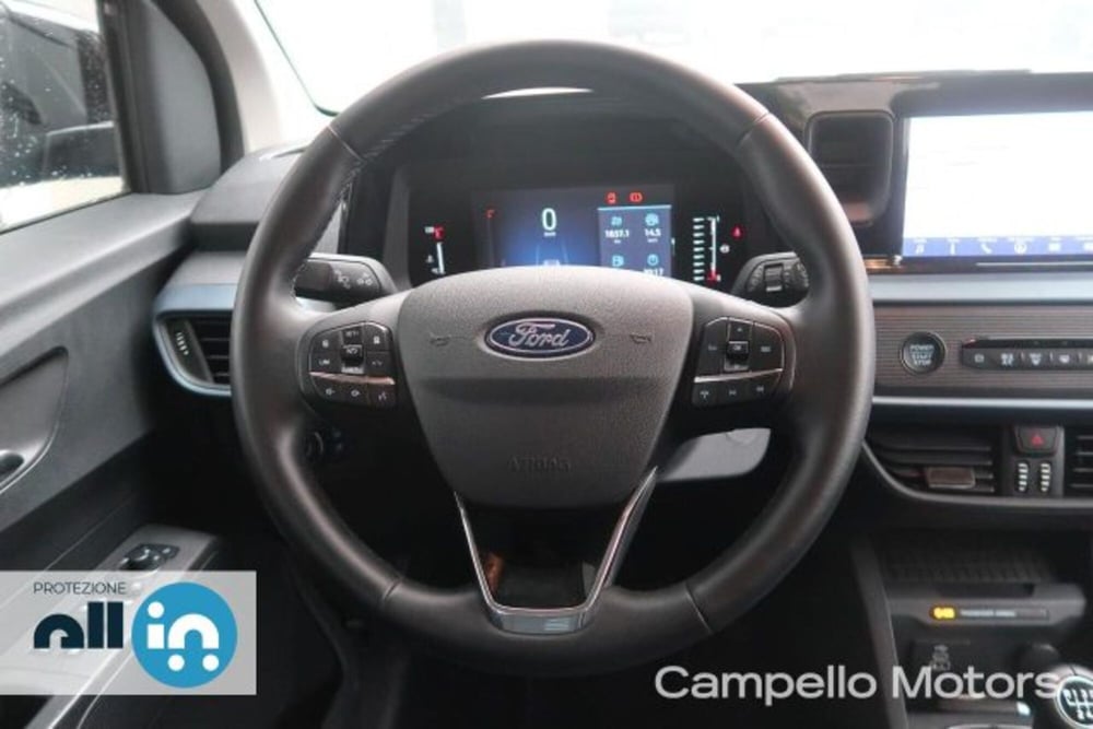 Ford Tourneo Courier usata a Venezia (8)