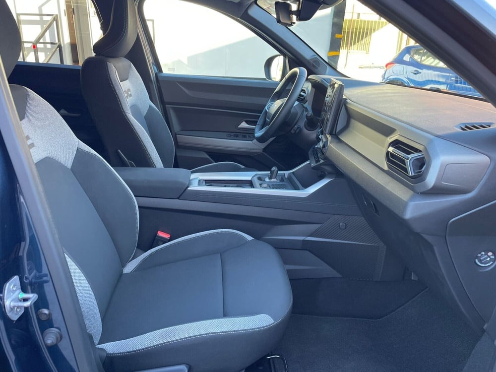 Dacia Bigster usata a Messina (10)