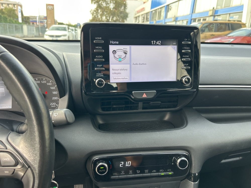 Toyota Yaris usata a Piacenza (15)