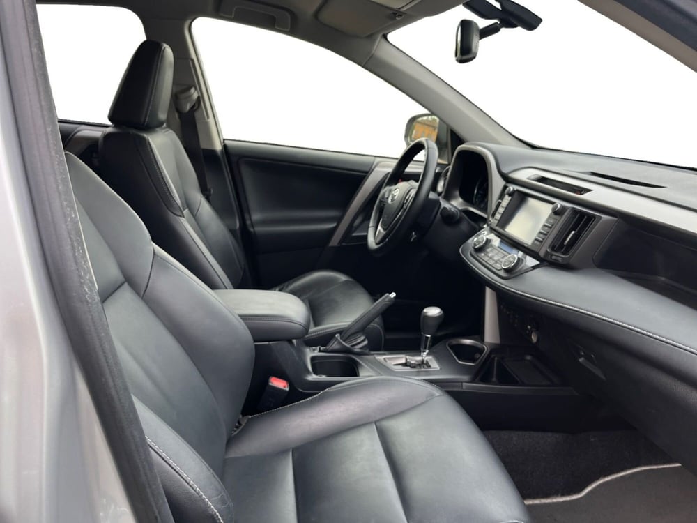 Toyota Rav4 usata a Modena (15)