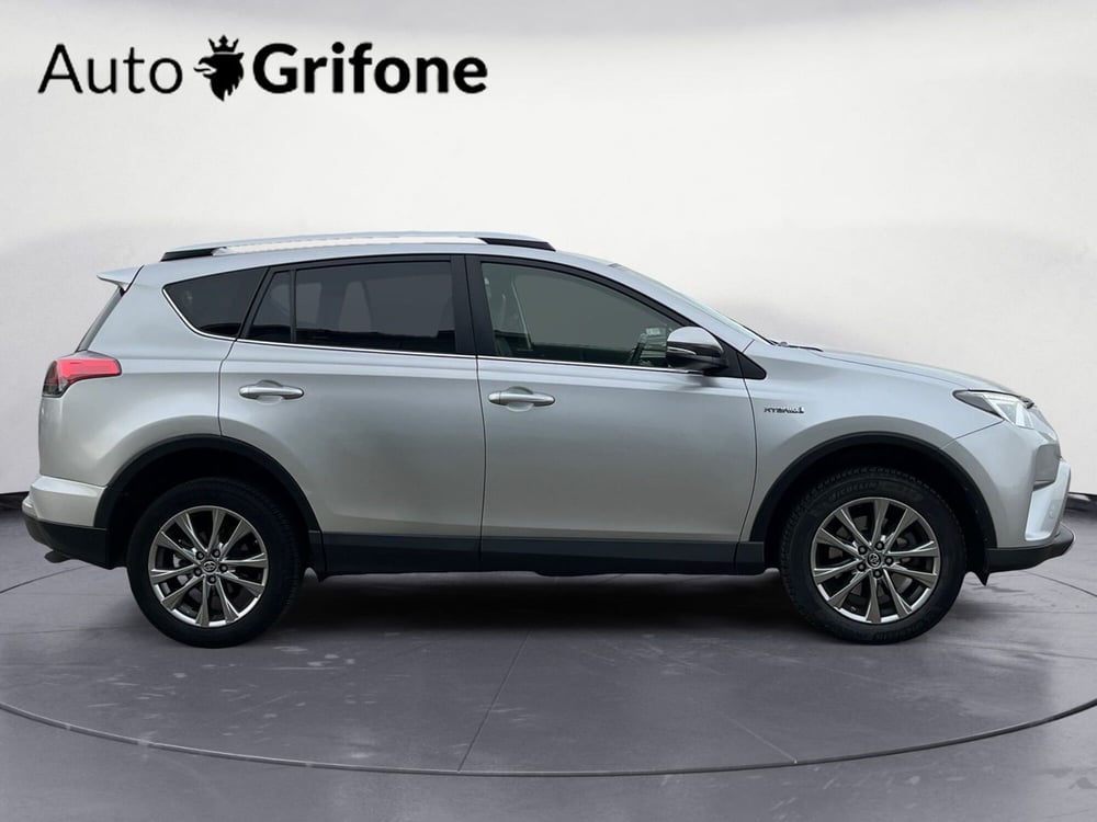 Toyota Rav4 usata a Modena (6)