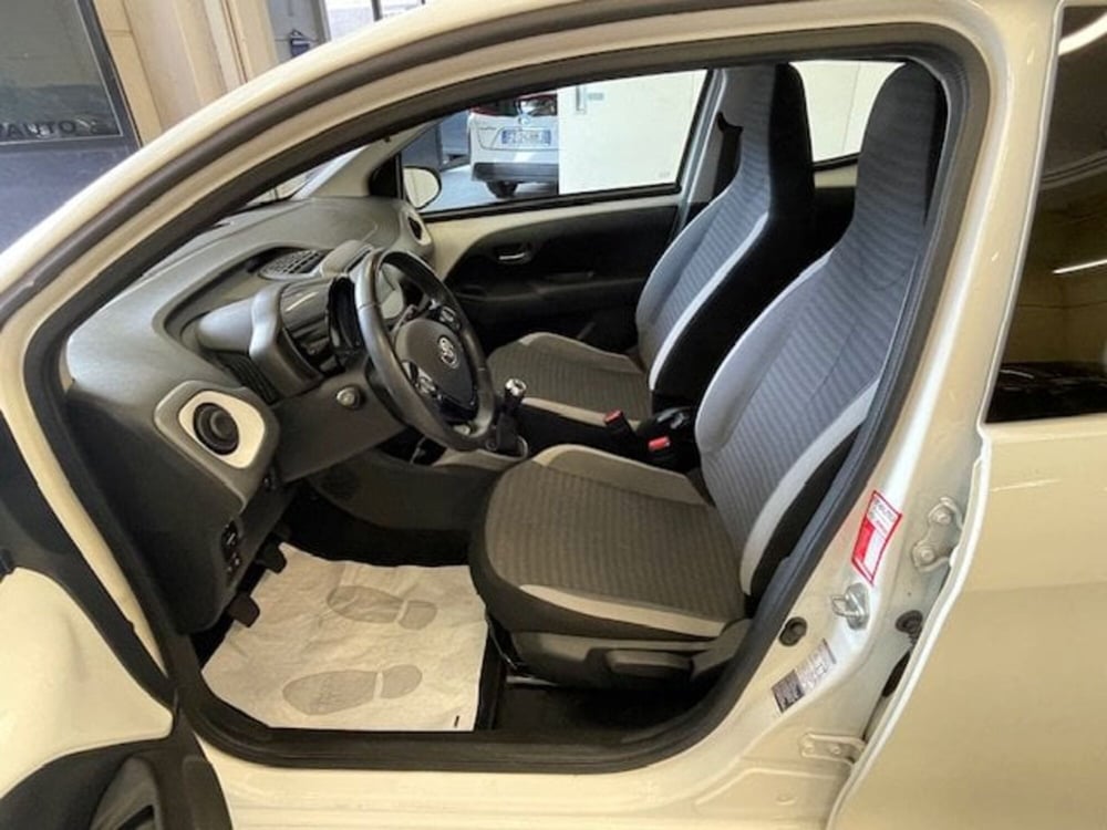 Toyota Aygo usata a Como (9)