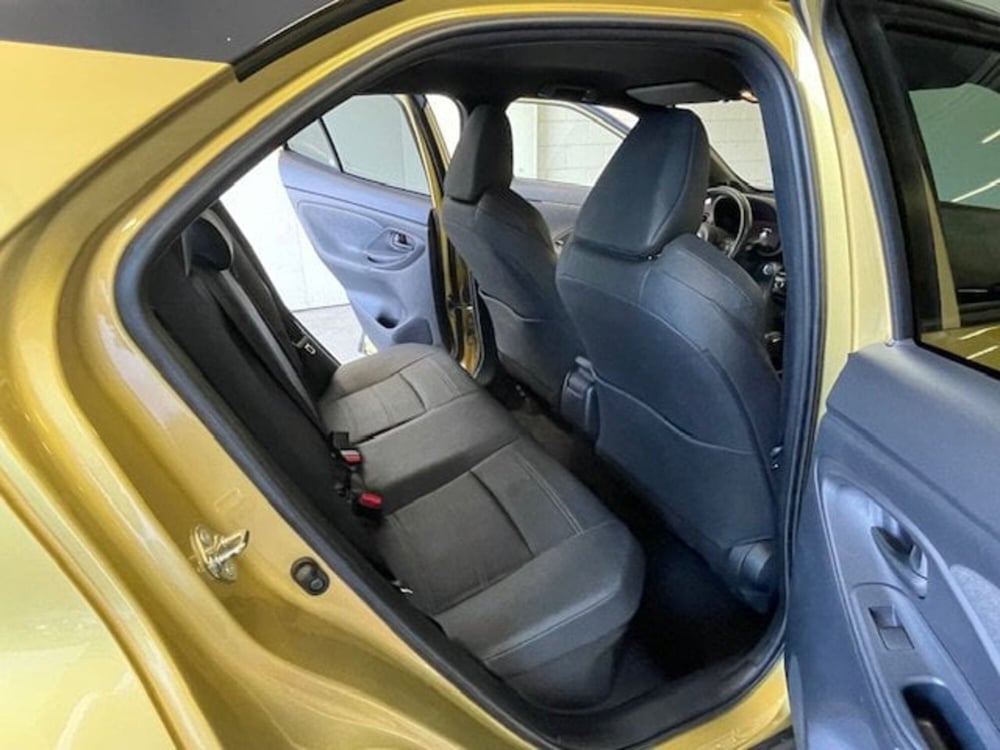 Toyota Yaris Cross usata a Como (7)