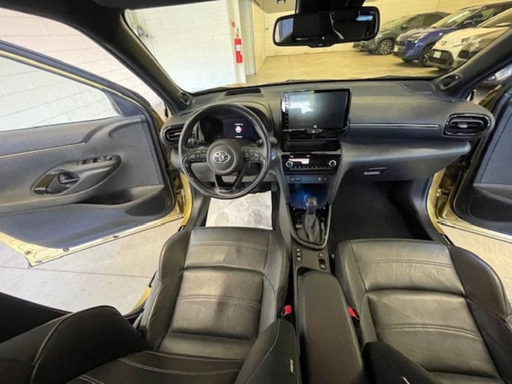 Toyota Yaris Cross usata a Como (8)