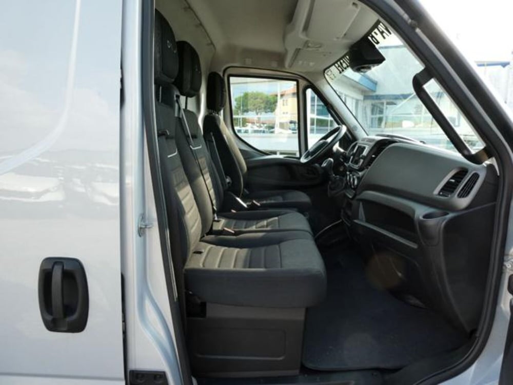 Iveco Daily Furgone usata a Brescia (8)