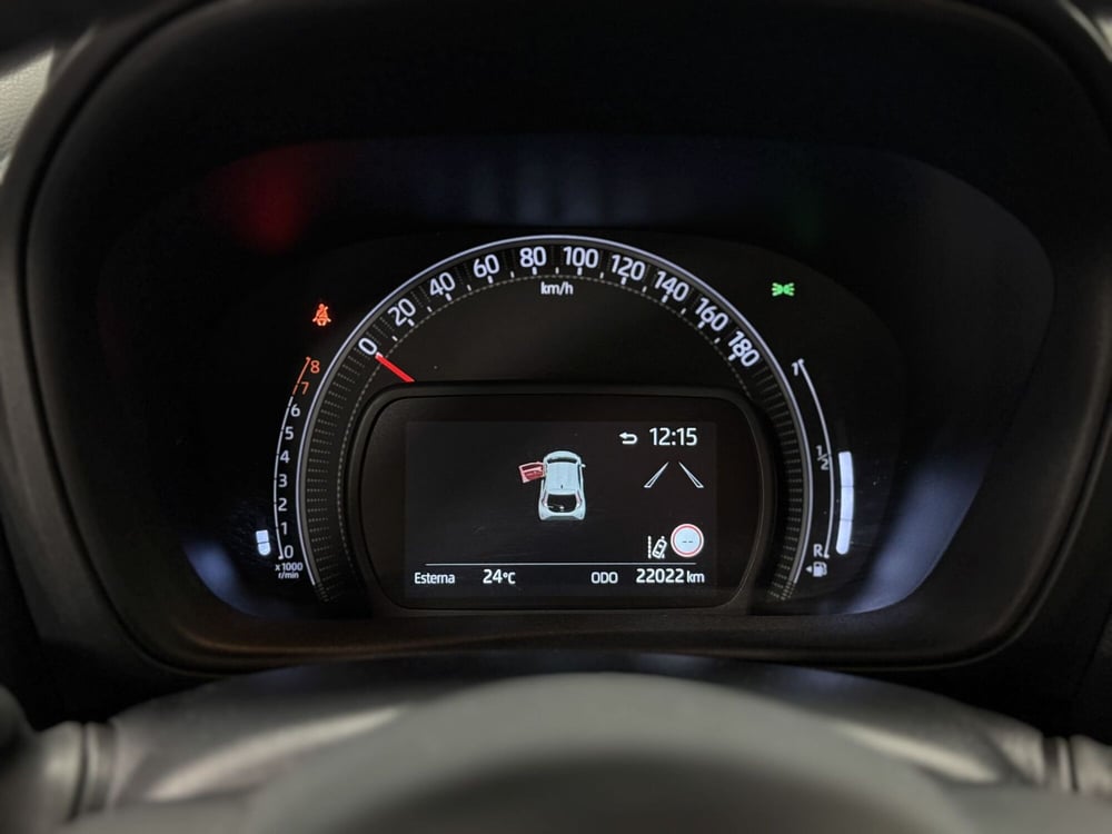 Toyota Aygo X usata a Brescia (15)