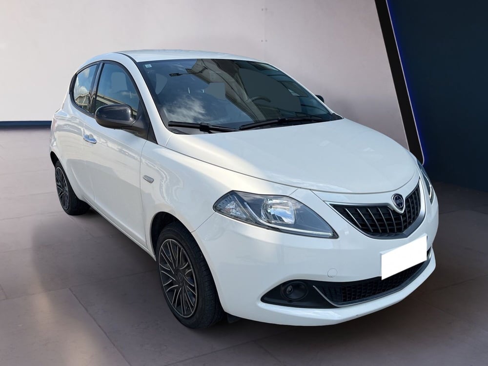 Lancia Ypsilon usata a Torino (3)